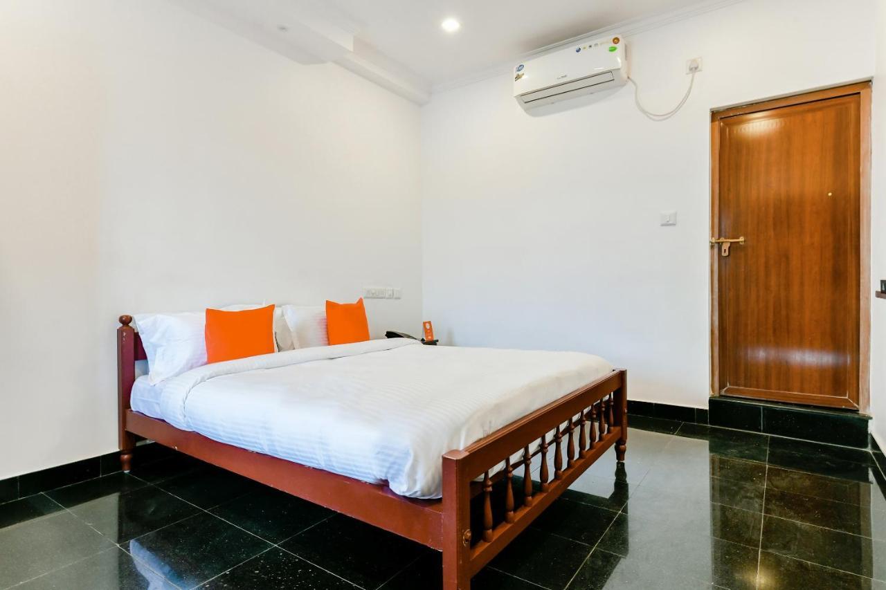 Spot On 39480 Vattekad Tourist Home Kakkanad Exterior photo