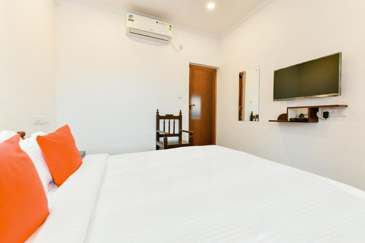 Spot On 39480 Vattekad Tourist Home Kakkanad Exterior photo